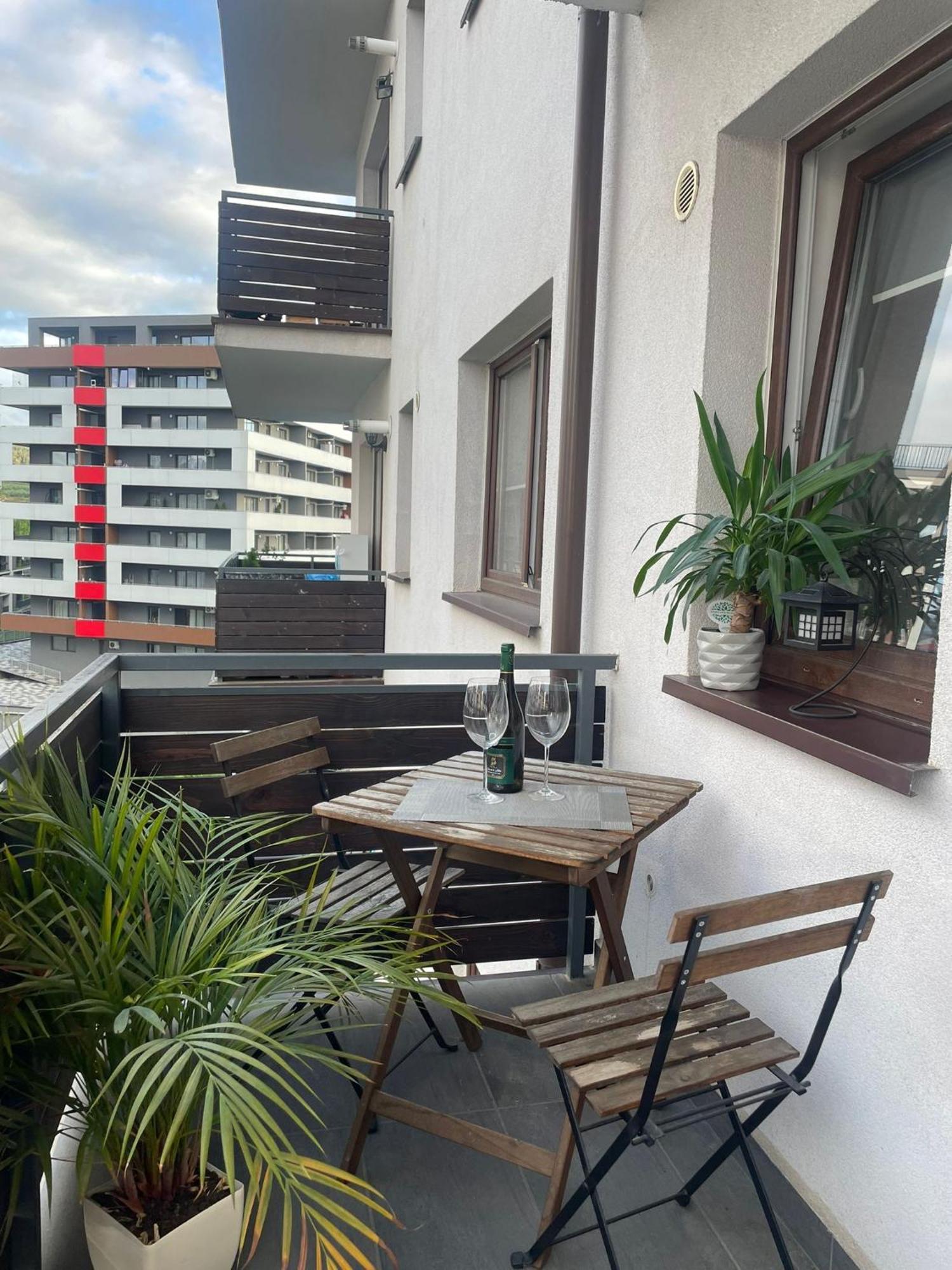 Cozy Apartment With Free Parking Cluj-Napoca Luaran gambar
